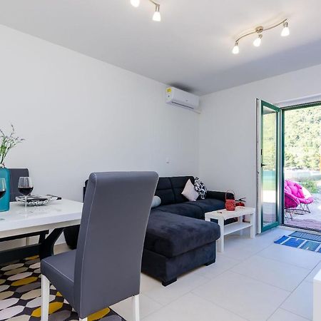 Holiday Home Barbara สตอน ภายนอก รูปภาพ