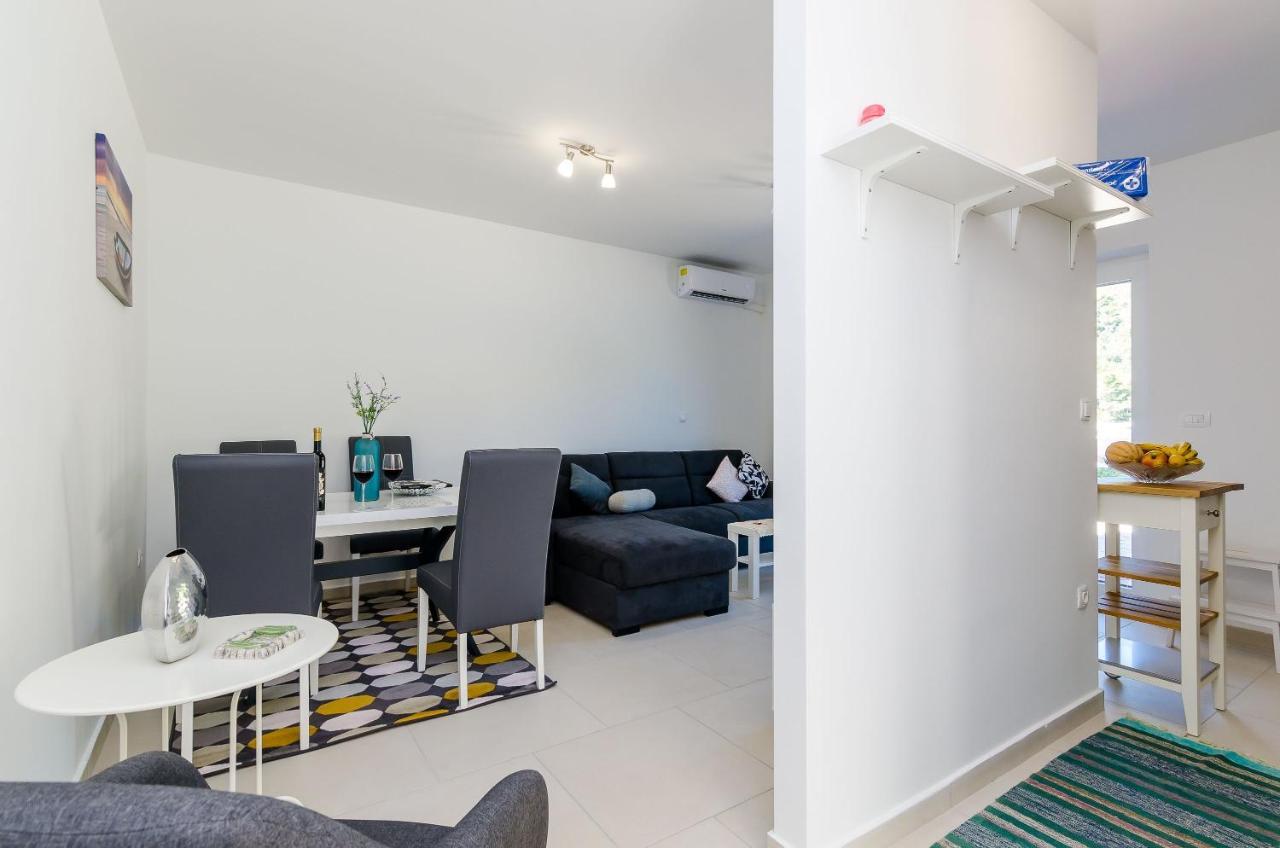 Holiday Home Barbara สตอน ภายนอก รูปภาพ